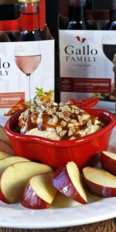 
                    
                        Caramel Apple Dip with Toffee Chips - made with homemade caramel sauce #SundaySupper #GalloFamily #ad- Recipes Food and Cooking
                    
                