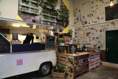 
                    
                        L’Improbable, Le Marais
                    
                