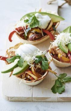 Poblano Chicken Fajita Taco Boats from www.whatsgabycooking.com make for the best easy to eat fajita recipe ever! (@whatsgabycookin)