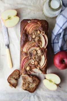 cake di mele, nocciole e avena
