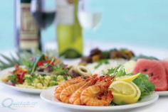 Lunch is served on the reef