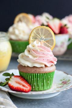 Strawberry Lemonade cupcakes